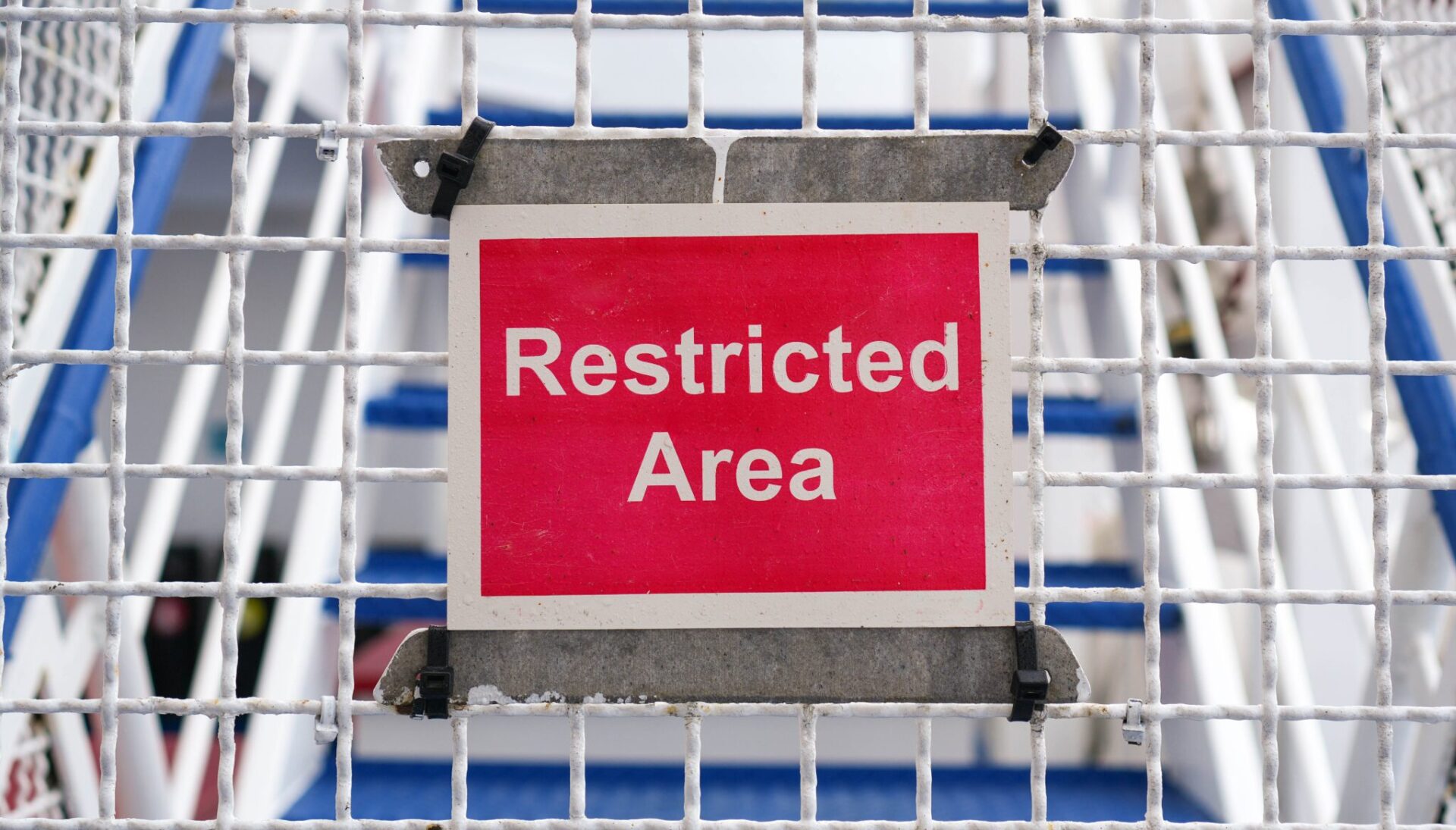 Safety and Regulatory Signs for Malls